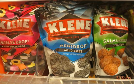 吃起來八角味很重，但還是可以被不重吃的荷蘭人當作寶的甘草糖。
