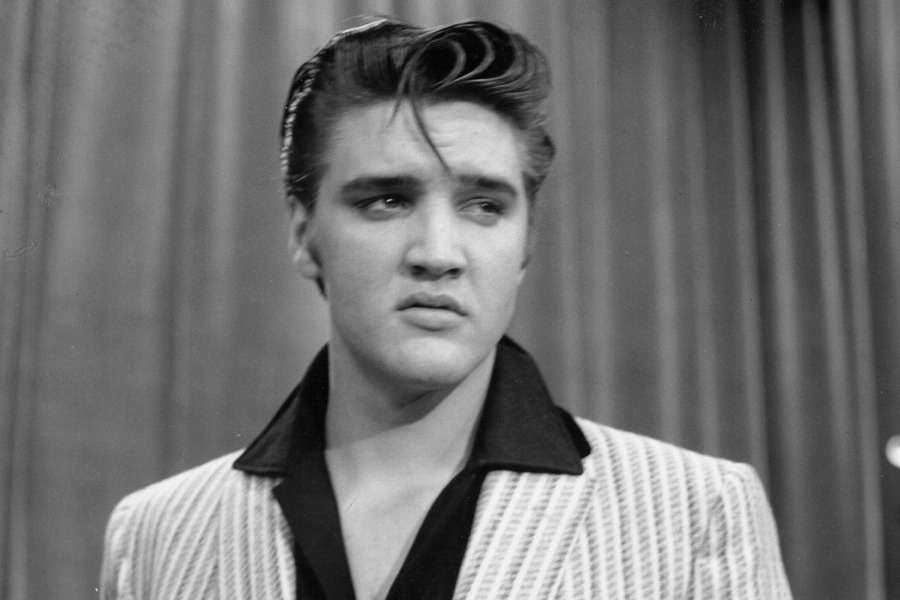調查局的探員們認為：Elvis Presley的魅力幾乎構成犯罪行為！